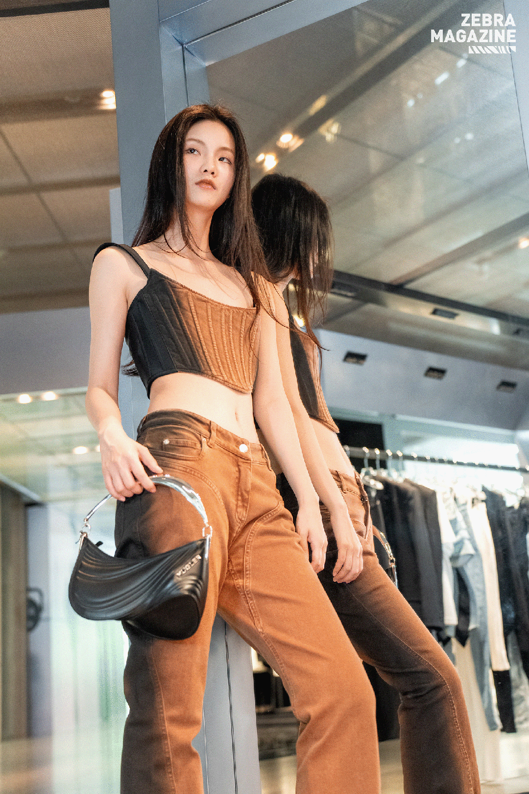 九游体育：MUGLER中国首店空降芮欧！时髦解锁Lisa、Zendaya标志性同款(图10)