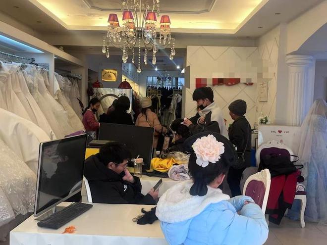 实探北京春节古装摄影市场：“格格”成群热度不减｜新春走基层(图1)