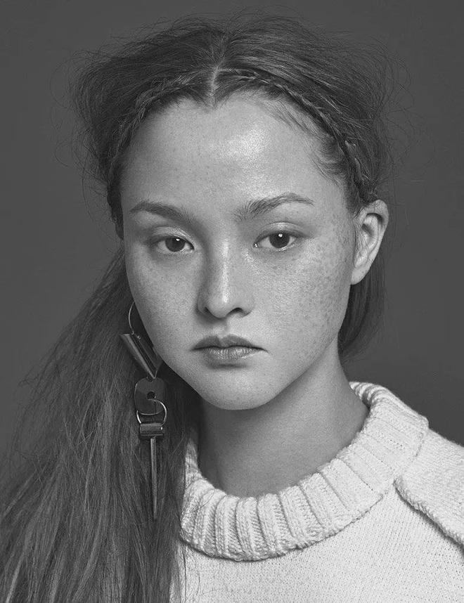 她是初代千禧辣妹曾被嘲丑得像“鬼娃娃”如今生4胎归来竟变这样！(图18)