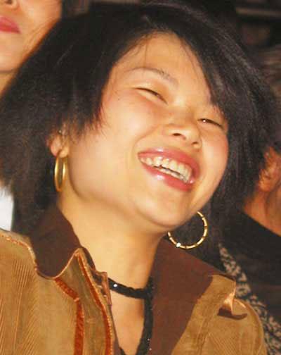 超模吕燕：被身边人嫌弃嫁法国贵族后被宠成公主儿子成她骄傲(图2)