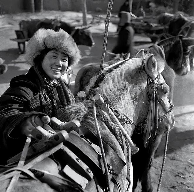 九游体育网站：60年代的中国是什么生活水平？摄影师拍到13张照片(图9)