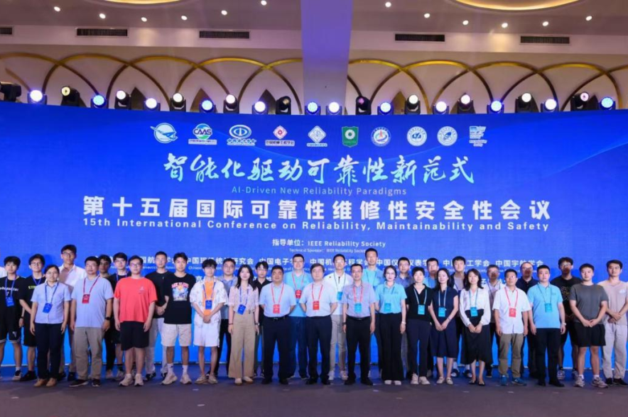 “有事做有人爱有期待！”北航张悦点亮青春！(图2)