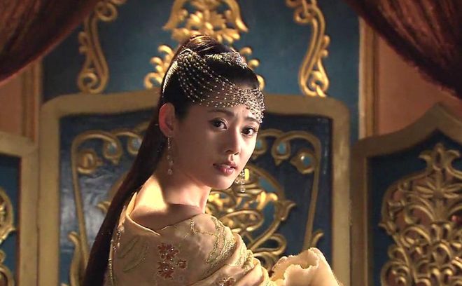 “长腿女神”秋瓷炫为艺术献身的大尺度电影重温未成年勿入(图4)