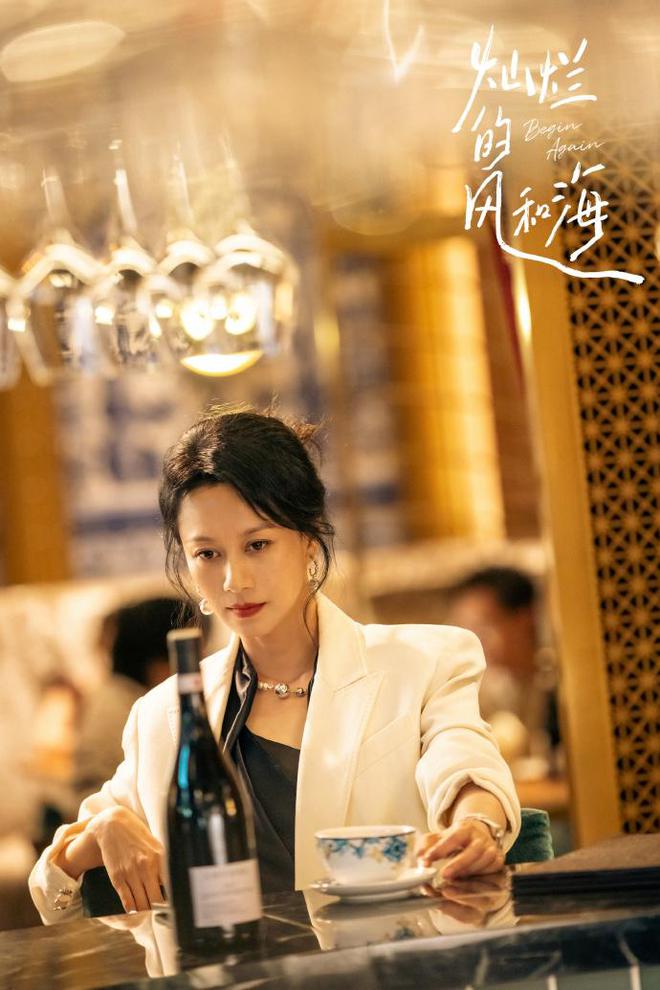 《大奉打更人》她因为内衣广告火遍全国47岁风韵犹存还时来运转(图7)