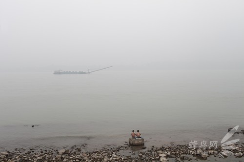 【展场速递】：5位摄影师交错的长江视野(图2)