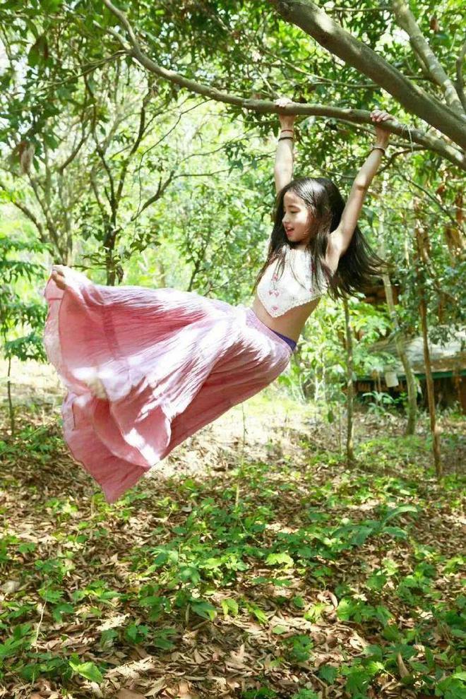 卧擦！他又又又换女友了？(图4)