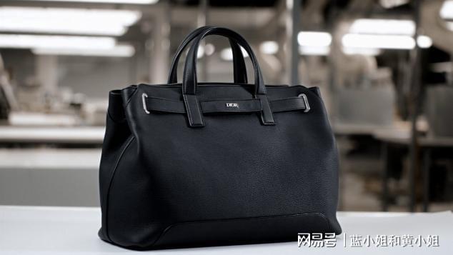 九游体育：迪奥二零二五夏季男装系列玩转艺术与色彩的非凡匠艺(图1)