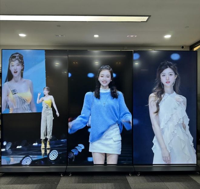 九游体育网站：4K超高清LCD艺术海报屏：点亮视觉新境界家米科技(图2)